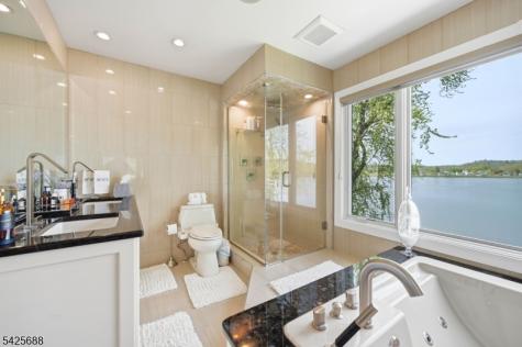 28 Glen Court Pompton Lakes NJ 07442