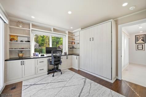 28 Glen Court Pompton Lakes NJ 07442