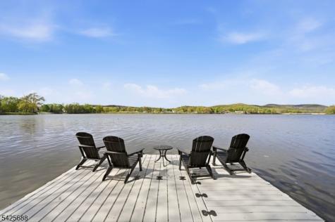28 Glen Court Pompton Lakes NJ 07442