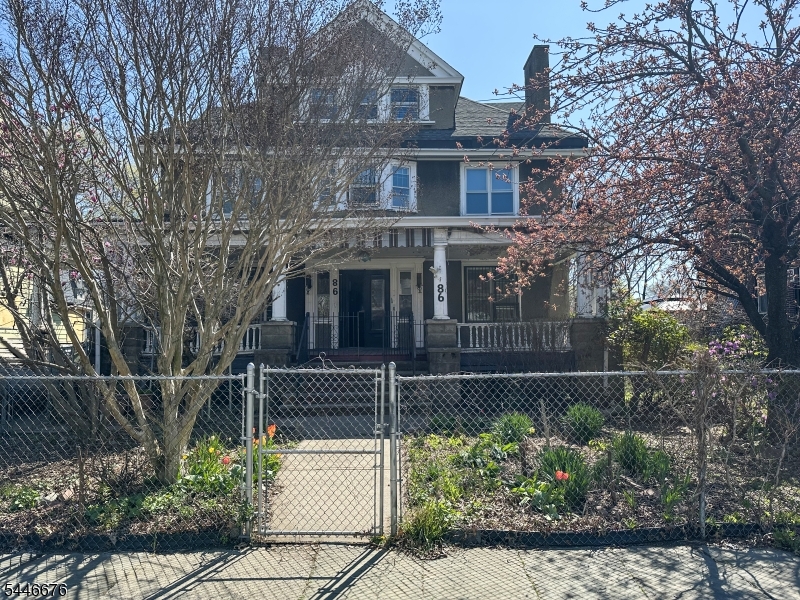 86 Hawthorne Avenue East Orange NJ 07018