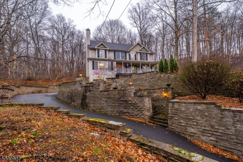 123 Vail Road Knowlton NJ 07832