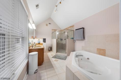 123 Vail Road Knowlton NJ 07832