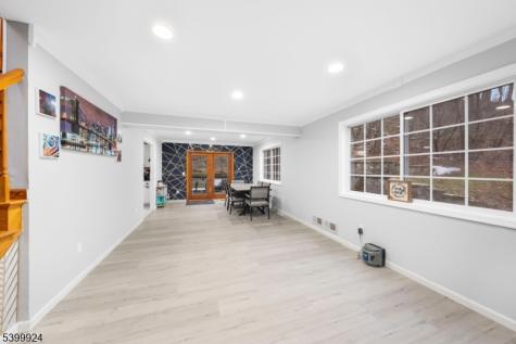 123 Vail Road Knowlton NJ 07832