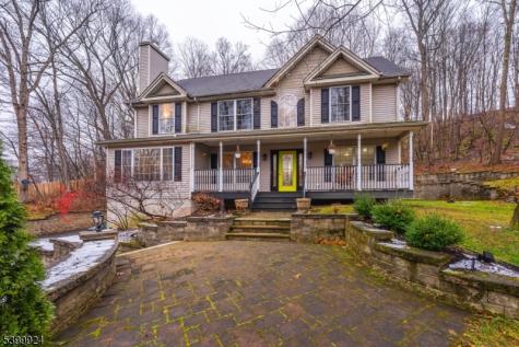 123 Vail Road Knowlton NJ 07832