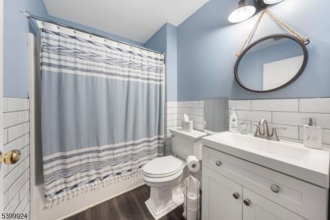 123 Vail Road Knowlton NJ 07832