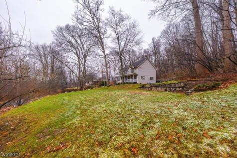 123 Vail Road Knowlton NJ 07832