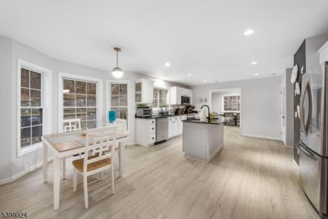 123 Vail Road Knowlton NJ 07832