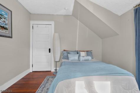 19 Ashwood Terrace West Orange NJ 07052