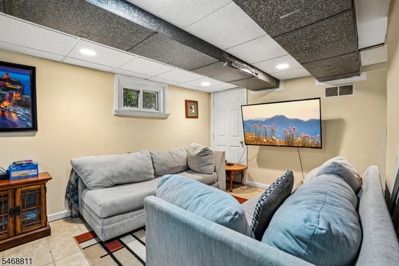 9 Ridgeview Court Hardyston NJ 07460