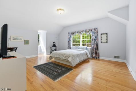 3 Lockwood Drive Bridgewater NJ 08807