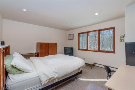 12 Ledgewood Trail Kinnelon NJ 07405
