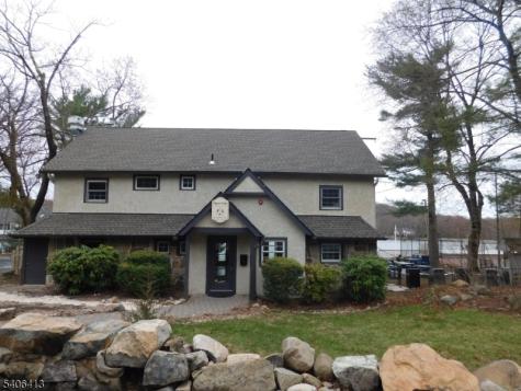 12 Ledgewood Trail Kinnelon NJ 07405