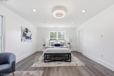 64 Longfellow Drive Woodbridge NJ 07067