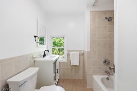 64 Longfellow Drive Woodbridge NJ 07067