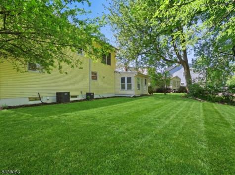 64 Longfellow Drive Woodbridge NJ 07067