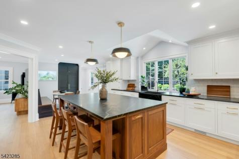 212 Midland Avenue Montclair NJ 07042