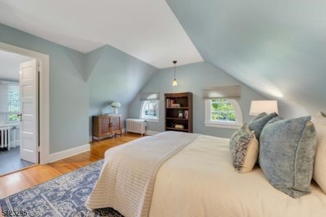 212 Midland Avenue Montclair NJ 07042
