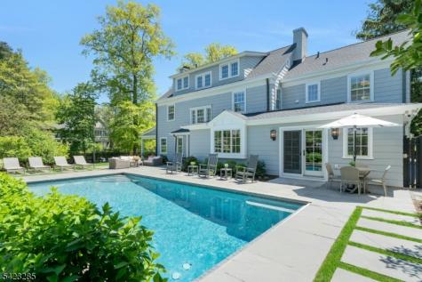 212 Midland Avenue Montclair NJ 07042