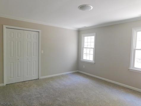 4 Spring Hill Road Franklin NJ 08801