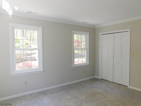 4 Spring Hill Road Franklin NJ 08801