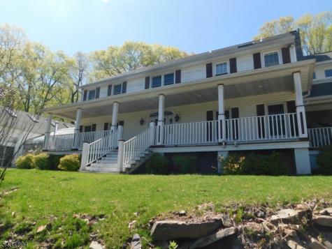 4 Spring Hill Road Franklin NJ 08801