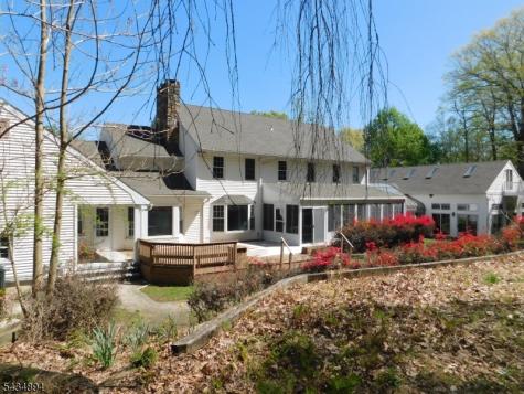 4 Spring Hill Road Franklin NJ 08801