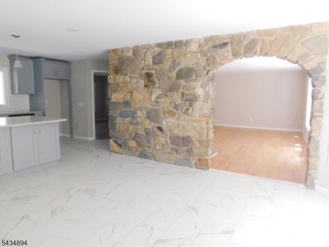 4 Spring Hill Road Franklin NJ 08801