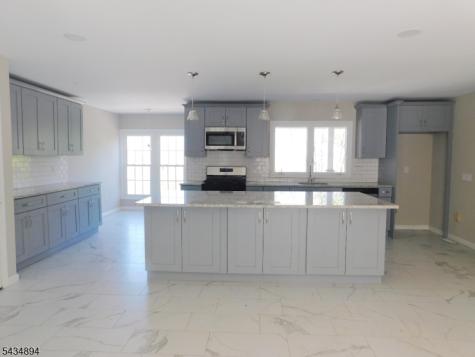 4 Spring Hill Road Franklin NJ 08801