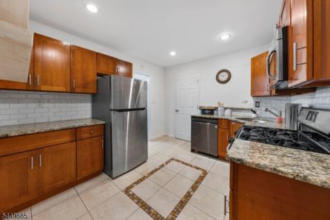 896 Maurice Avenue Rahway NJ 07065