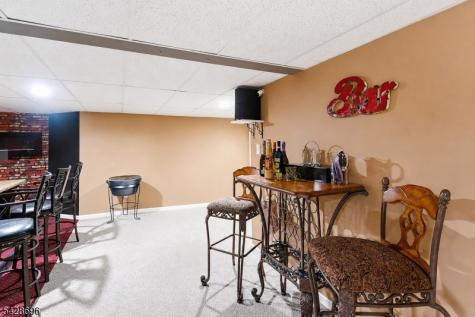 181 Glenwood Avenue Burlington NJ 08016