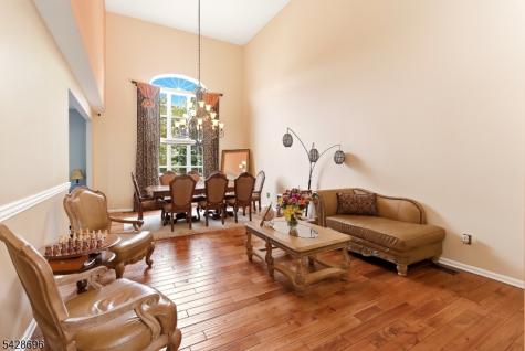 181 Glenwood Avenue Burlington NJ 08016
