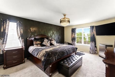 181 Glenwood Avenue Burlington NJ 08016