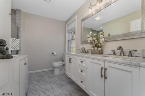 111 Lommason Glen Road White NJ 07823