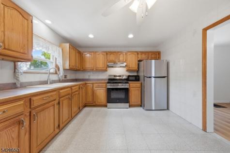 46 Warrenville Road Middlesex NJ 08846