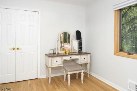 19 Highview Terrace Cedar Grove NJ 07009