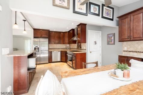 19 Highview Terrace Cedar Grove NJ 07009