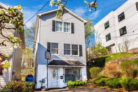 67 Cliff Street Paterson NJ 07522