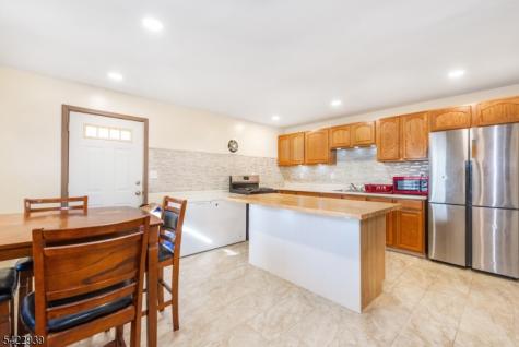 67 Cliff Street Paterson NJ 07522