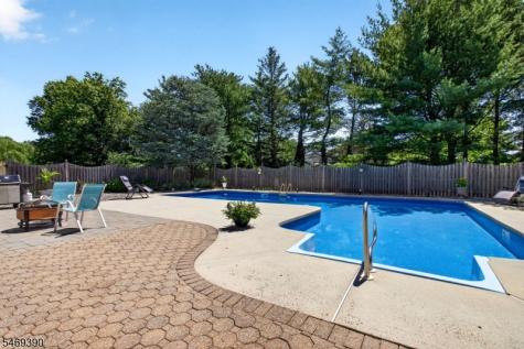 15 Hoffman Place Montgomery NJ 08502