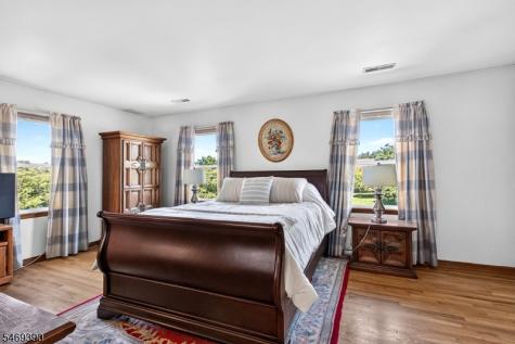 15 Hoffman Place Montgomery NJ 08502
