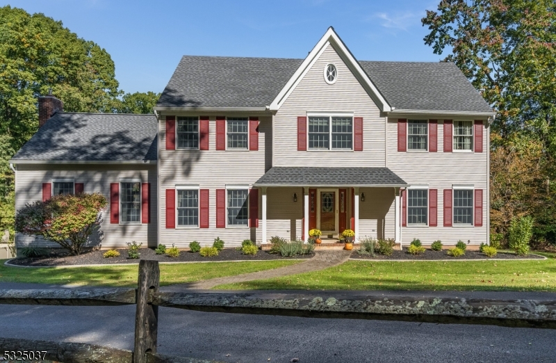 73 Old Mountain Road Clinton NJ 08833