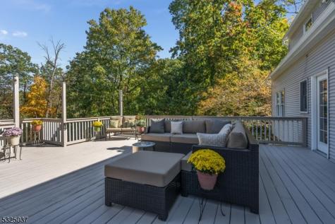 73 Old Mountain Road Clinton NJ 08833