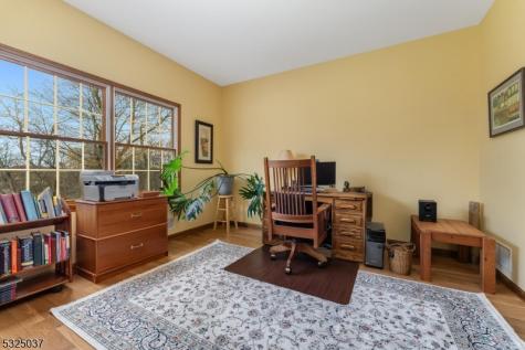 73 Old Mountain Road Clinton NJ 08833