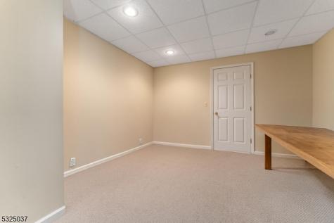 73 Old Mountain Road Clinton NJ 08833