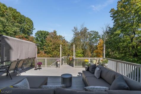 73 Old Mountain Road Clinton NJ 08833