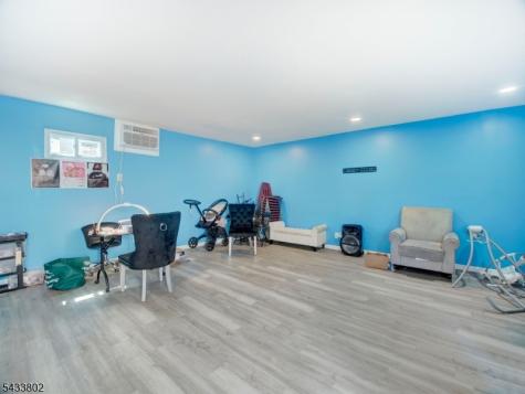 40 Bruen Avenue Irvington NJ 07111
