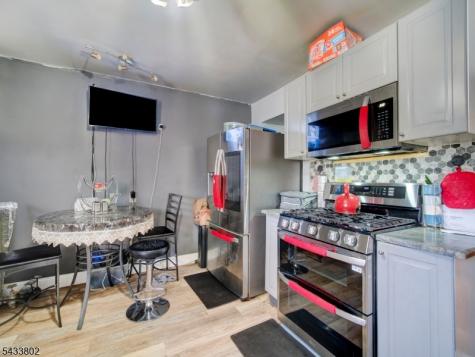 40 Bruen Avenue Irvington NJ 07111