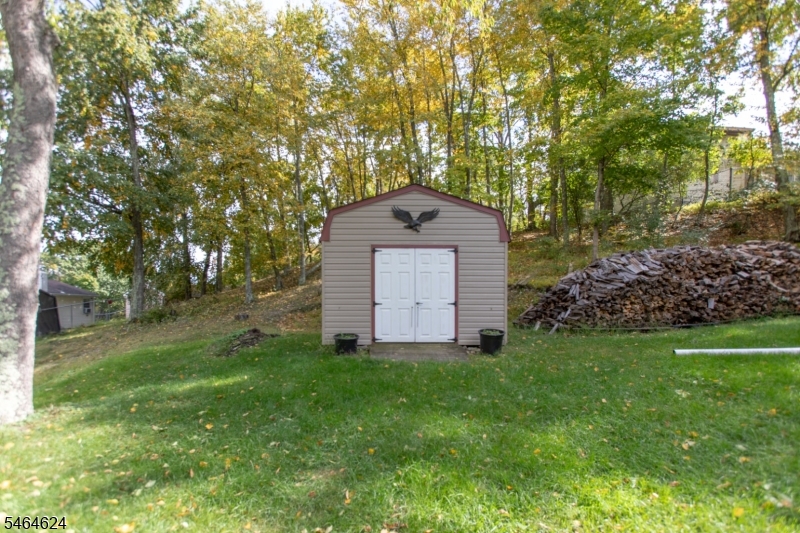9 White Pine Trail Wantage NJ 07461