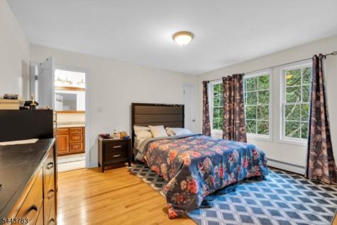 966 County Road 517 Allamuchy NJ 07840