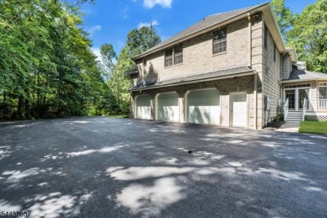 966 County Road 517 Allamuchy NJ 07840